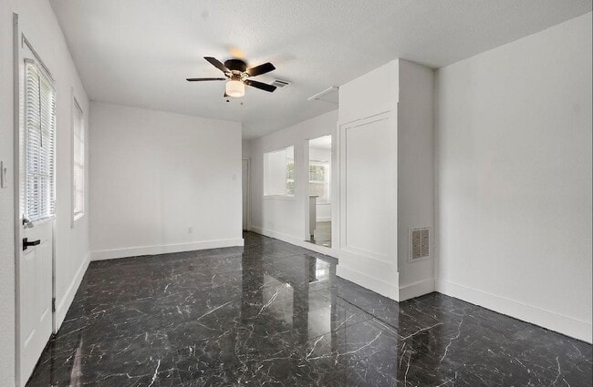 Photo - 4303 Dacca Dr