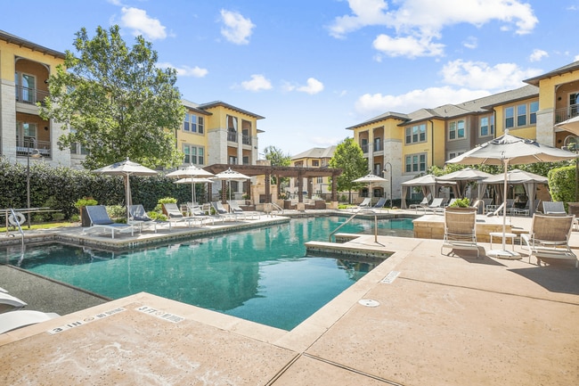 Photo - Grand at The Dominion Apartments