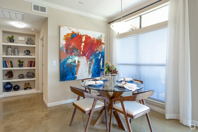 1BR, 1BA - 918SF - Two Rivers