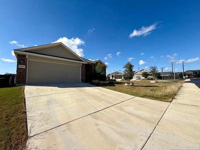 Photo - 8127 Glasgow Dr