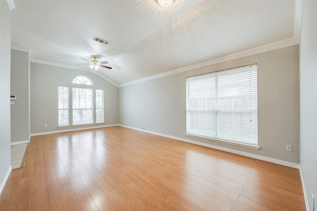 Photo - 5900 Rising Meadow Dr