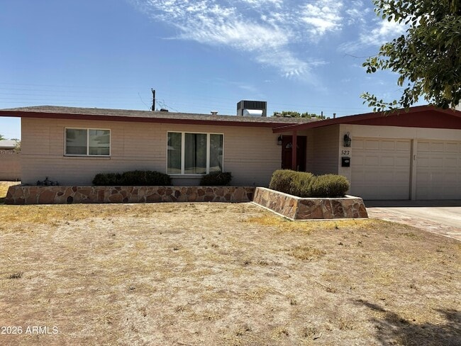 Building Photo - 523 E Malibu Dr