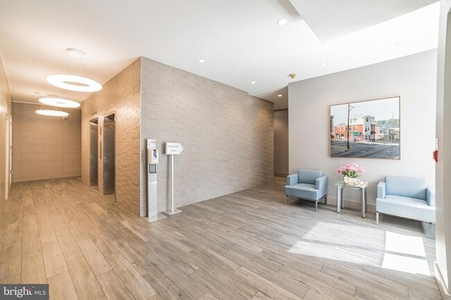 Photo - 6100 Henry Ave Unit 4I