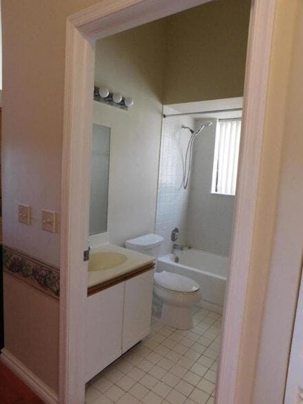 Photo - 21 Via de Casas Sur Via Unit 202