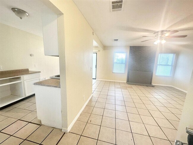 Photo - 5101 Purple Sage Dr Unit A