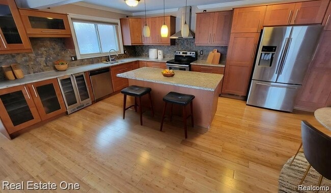 Photo - 43608 Lombardy Dr