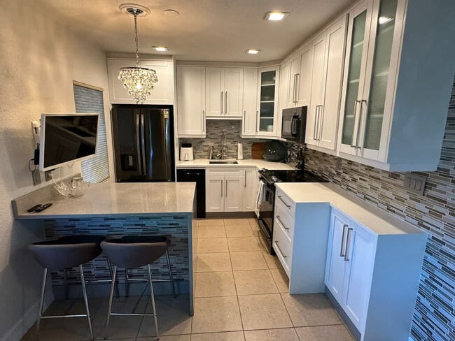 Photo - 1423 Holly Heights Dr Unit ID1056355P