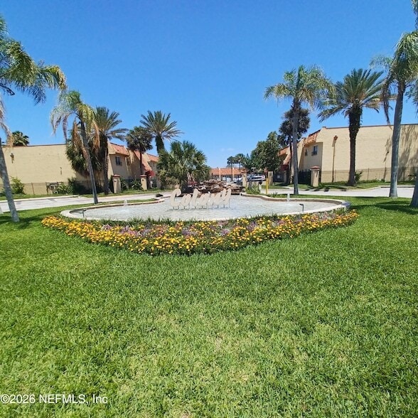 Building Photo - 3918 La Mirada Dr N Unit 7