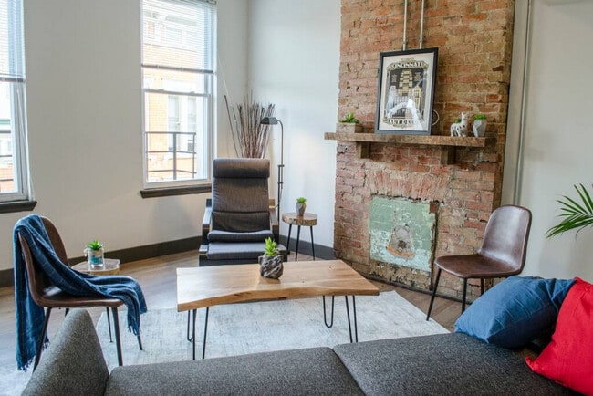 Photo - 1407 Pleasant St Unit ID1056035P