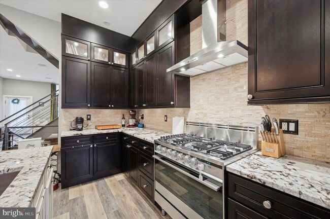 Photo - 1942 Tasker St