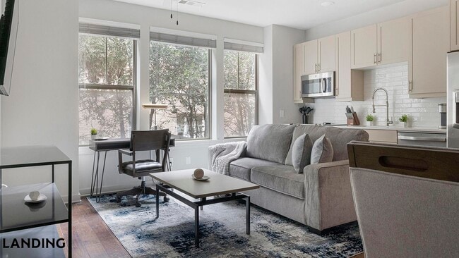 Building Photo - 2420 Peachtree Rd NW Unit 1114