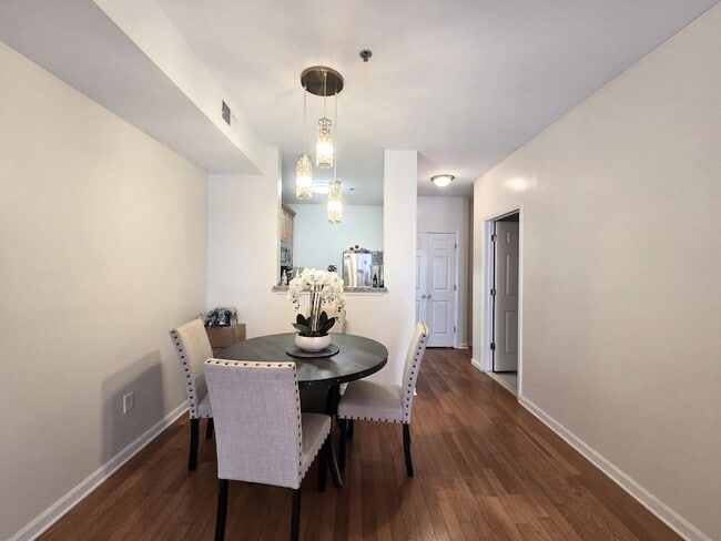 Photo - 318 54th St Unit 1A