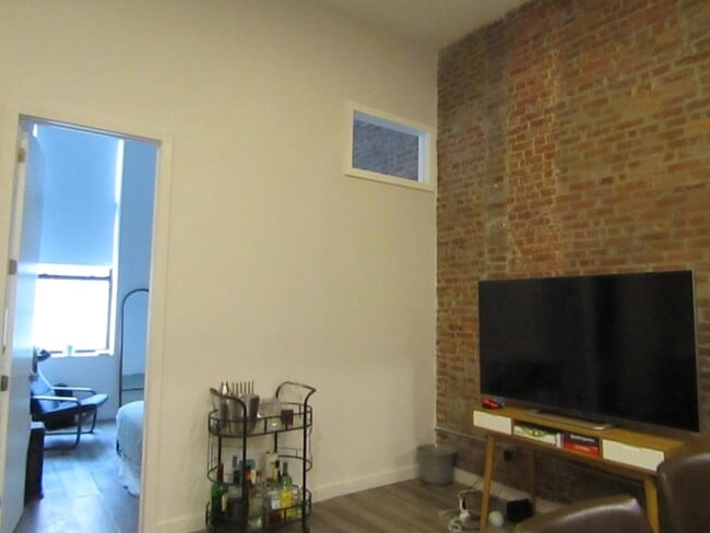 Photo - 139 Newark Ave