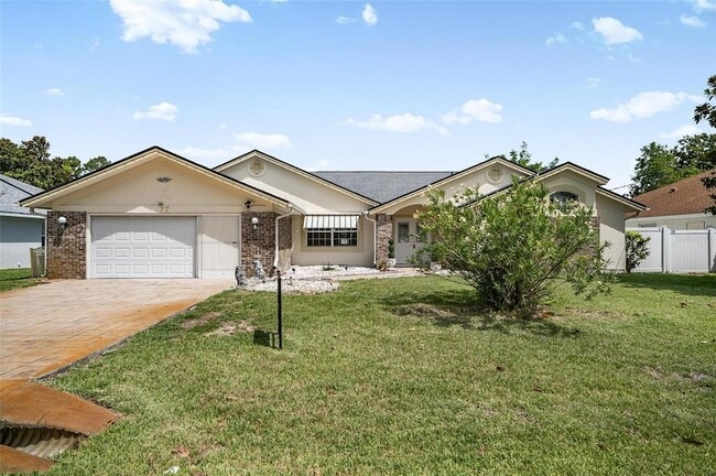 Photo - 77 Folcroft Ln