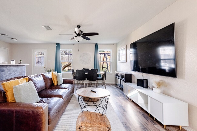Building Photo - 3203 Spice Meadow Unit SI ID1620953P