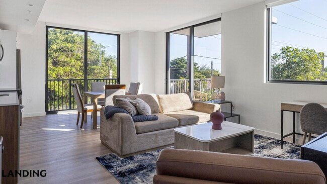 Building Photo - 3830 NW 11th St Unit 1-209