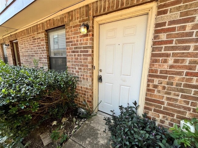 Photo - 3047 Olympia Dr