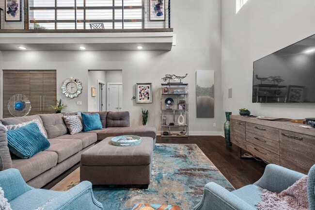 Photo - 1588 N Desoto Pl Unit ID1221851P