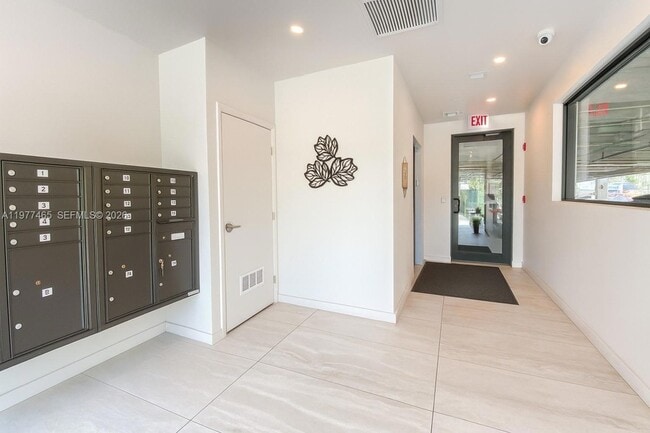 Photo - 1950 Fletcher St Unit 305