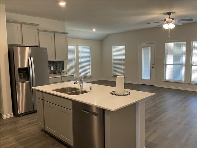 Photo - 6021 Tudor Pl