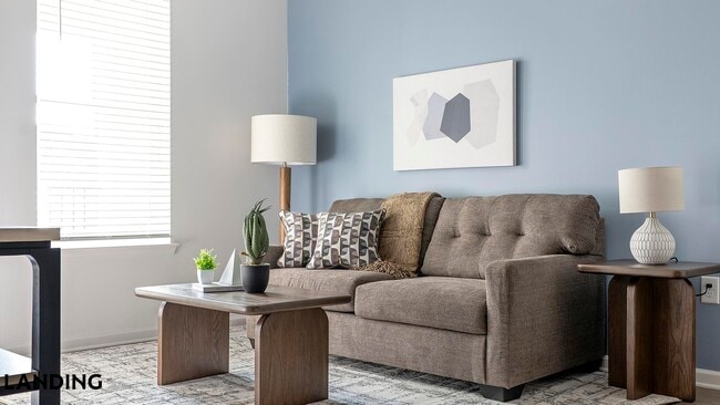 Building Photo - 2800 Milan Ct Unit 3221