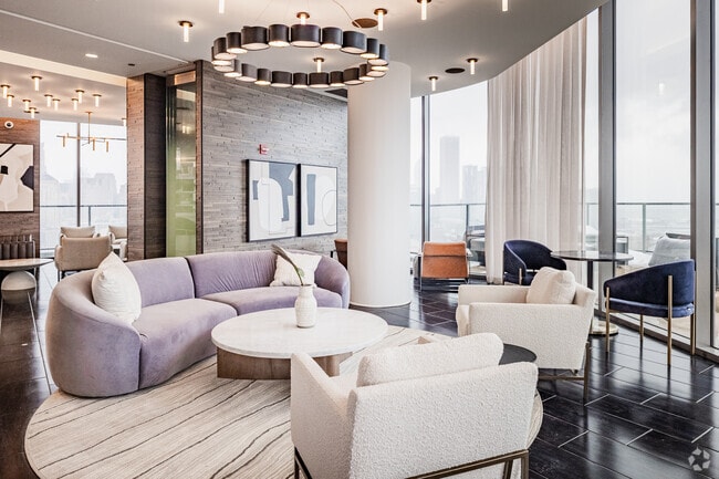 Rooftop Lounge - 1001 South State