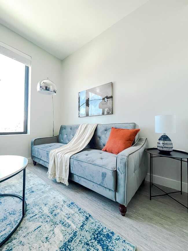 Photo - 2530 University Ave Unit ID1036809P