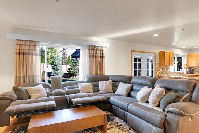 Photo - 7415 204th St SW Unit SI ID1054332P