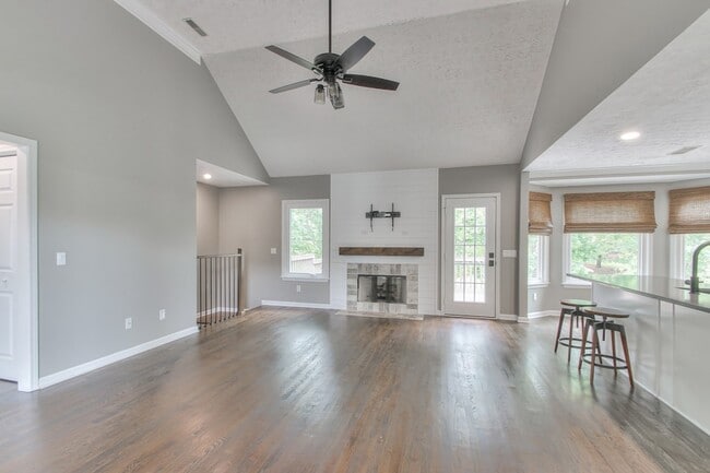 Photo - 109 Warren Pl