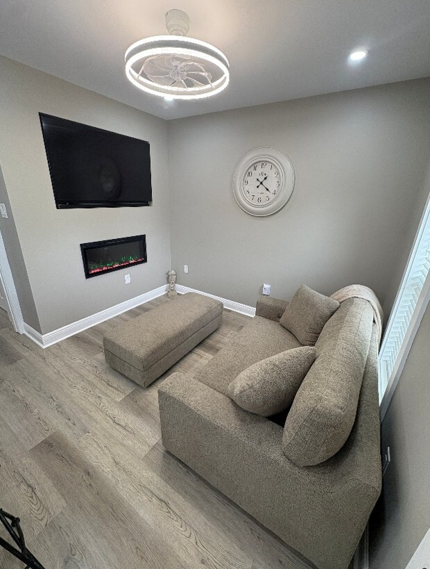 Living Rm/Lounge - 508 Tasha Dr