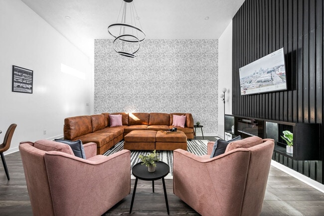 Building Photo - 337 Sanders St Unit ID1322532P