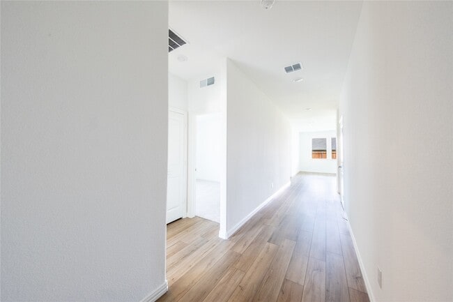 Photo - 138 Jenkinson Dr