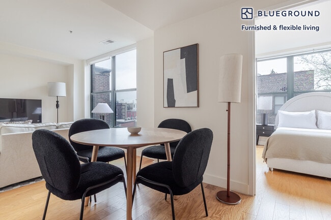 Photo - 222 Montgomery St