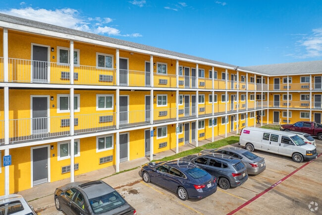 16410 North Fwy - Siegel Suites Houston