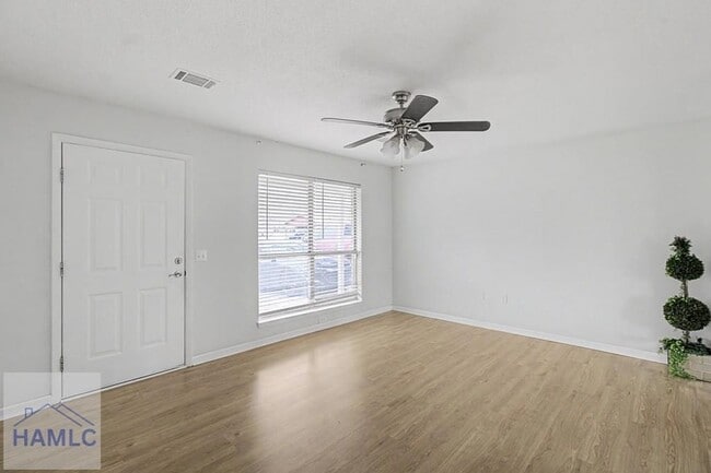 Photo - 799 Wildwood Dr