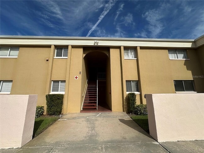 Building Photo - 1000 Lake of the Woods Blvd Unit 204E