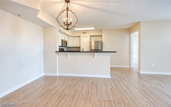 Building Photo - 1180 Wildwood Lakes Blvd Unit 105