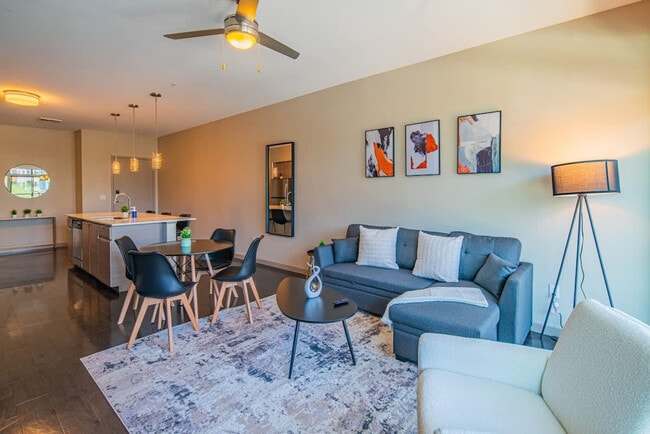 Photo - 290 E Roosevelt St Unit ID1263031P