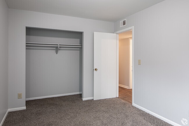 3BR, 1BA - 875SF - Kitchen - Pine Forest Apartments