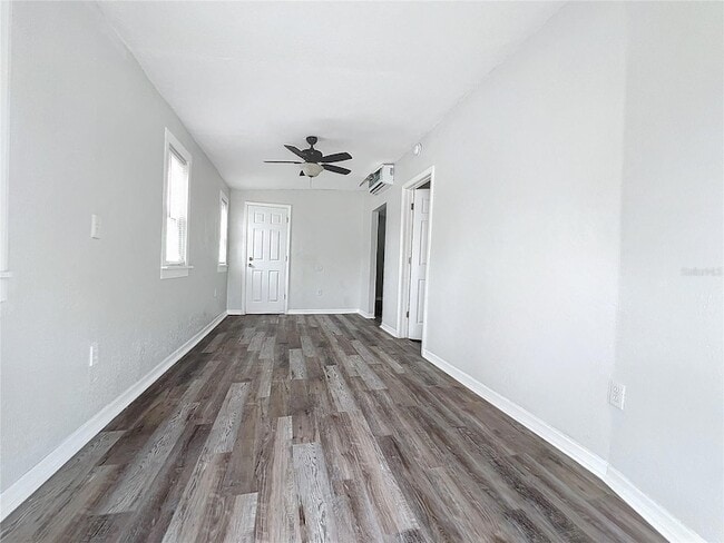 Photo - 1800 N 12th St