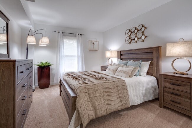 One Bedroom - Bedroom - Arbors Apartments