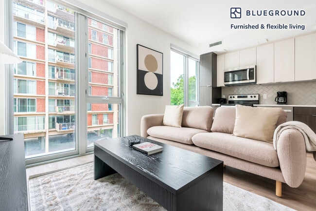 Building Photo - 600 4th St SW Unit FL4-ID1124