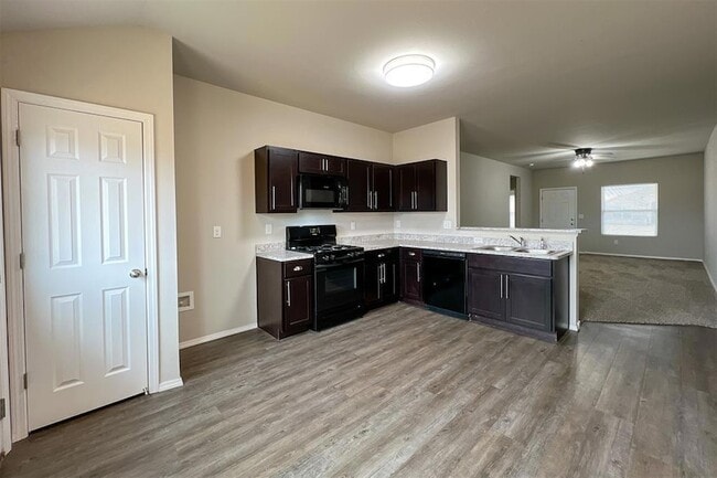 Photo - 4301 Driftwood Dr