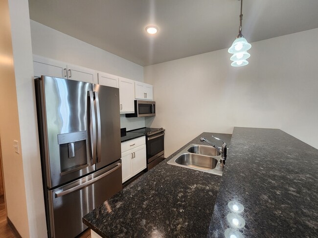 Photo - Apartments on Main