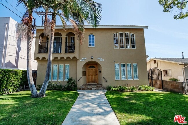 Photo - 1056 Winchester Ave