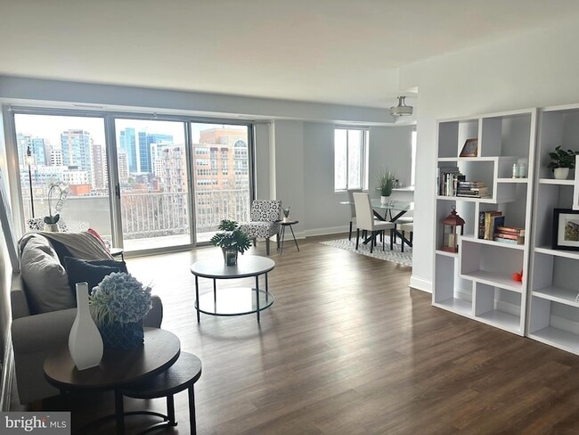 Photo - 8315 N Brook Ln