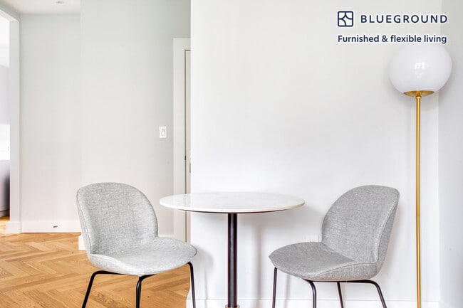 Photo - 18 Forest St Unit SI FL1-ID339