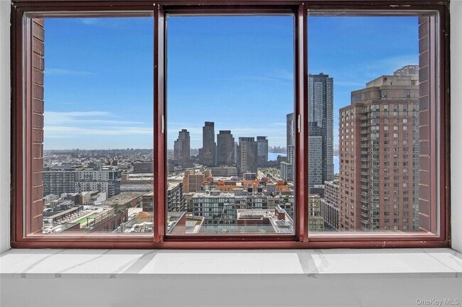 Building Photo - 4-74-74 48th Ave Unit 25M