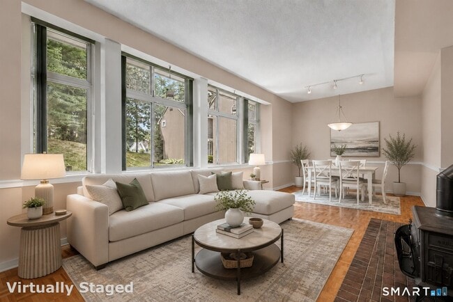 Photo - 10 Partridge Ct