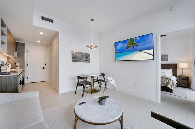 Building Photo - 215 SW 5th Ave Unit ID1058672P